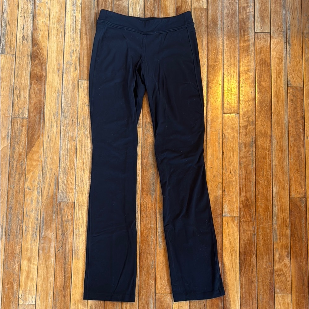 Lululemon Black Yoga Pants with 2 back pockets